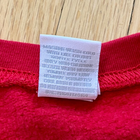 Disney Mickey Mouse Vintage Crew Neck Red Graphic Sweatshirt Pullover Size XS(1) - Picture 5 of 9